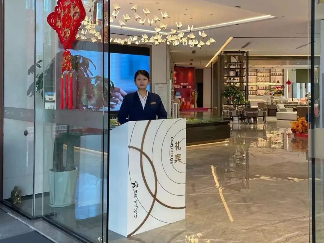 新春坚守岗位 珠实地产营销服务不打烊