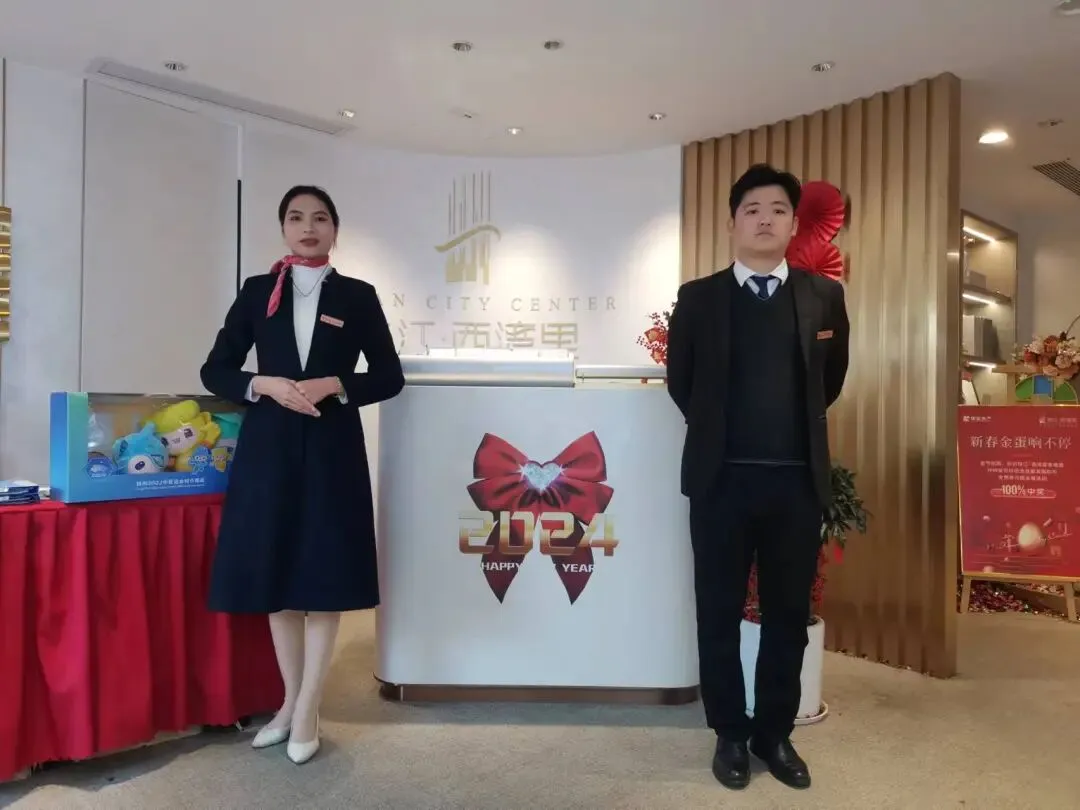 新春坚守岗位 珠实地产营销服务不打烊