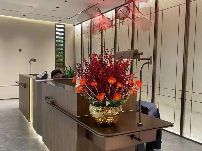 新春坚守岗位 珠实地产营销服务不打烊