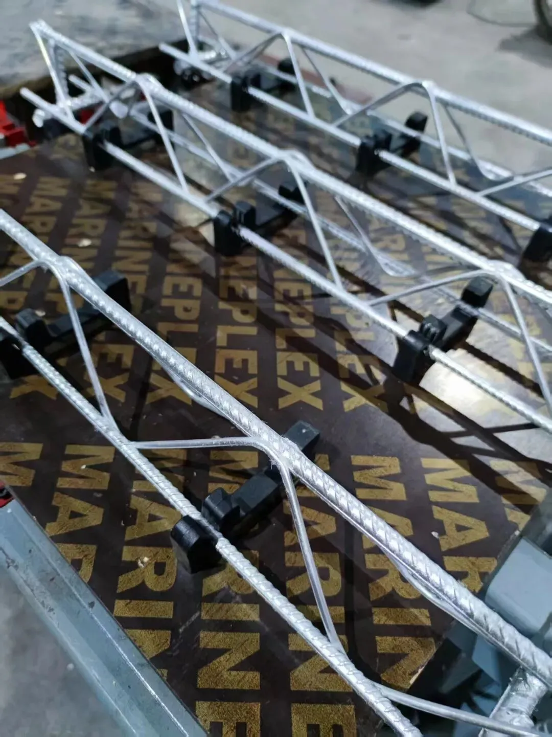 市场上靠谱的钢筋桁架楼承板工厂,究竟哪家才是最优之选?