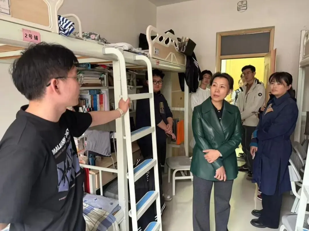 计算机与信息技术学院宿舍楼安全大检查