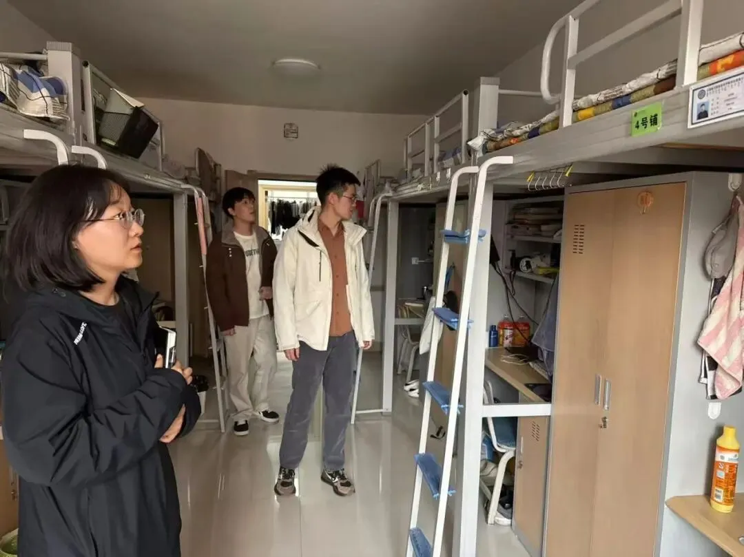 计算机与信息技术学院宿舍楼安全大检查