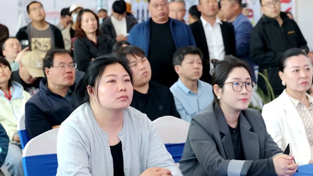 以社媒营销破局!河间汽配企业共探国际化新路径