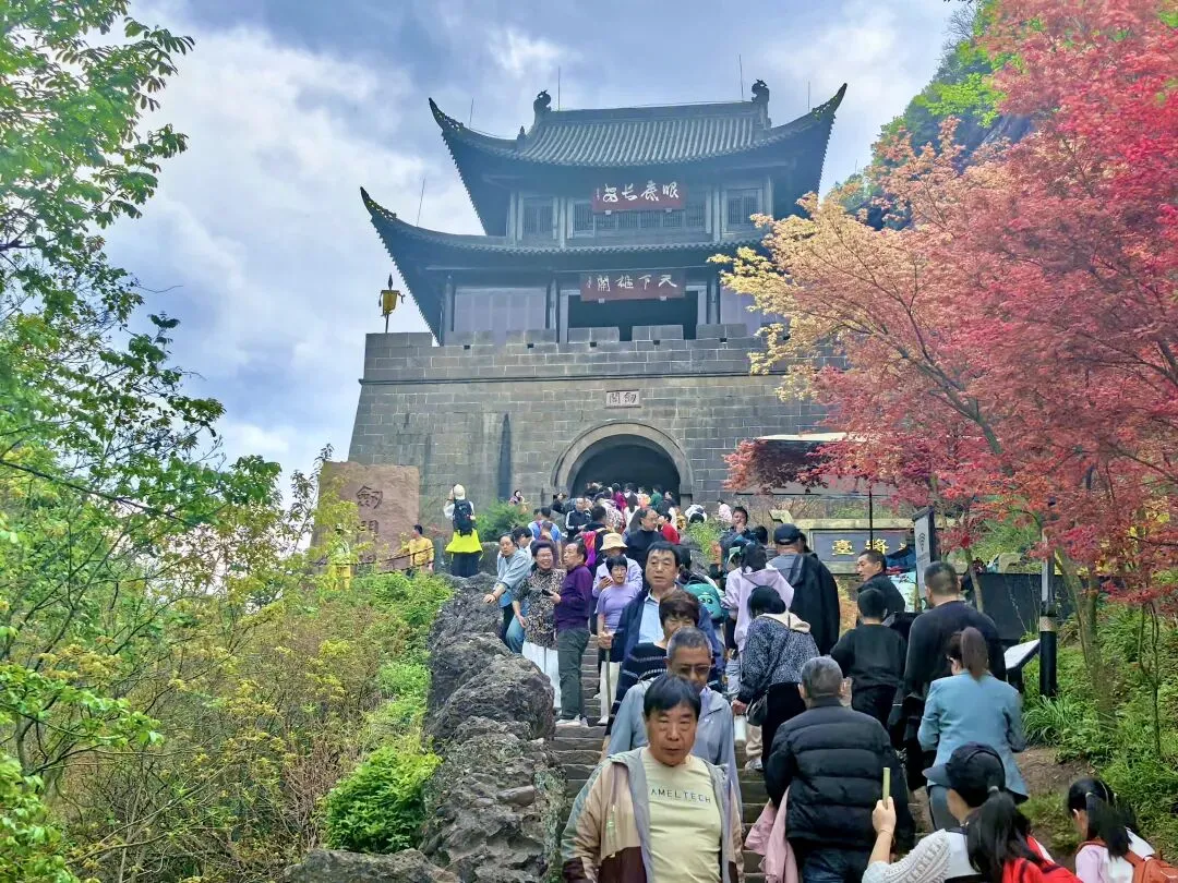 假期收官!广元文旅市场全域火爆,跻身全省前列!