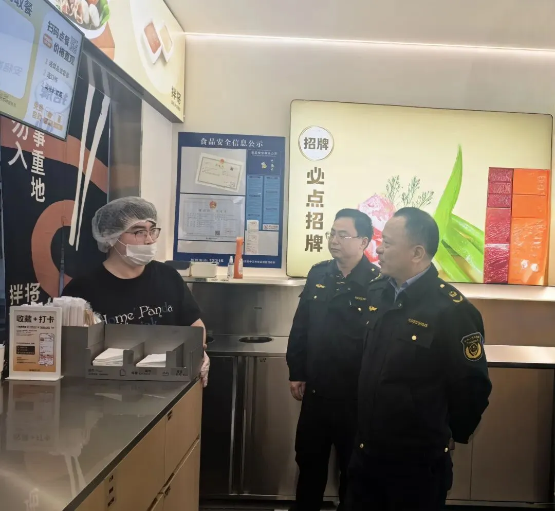 区市场监管局开展网络餐饮食品安全整治督导工作