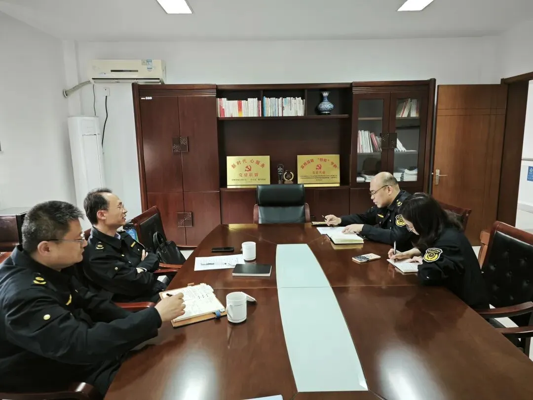 区市场监管局开展网络餐饮食品安全整治督导工作