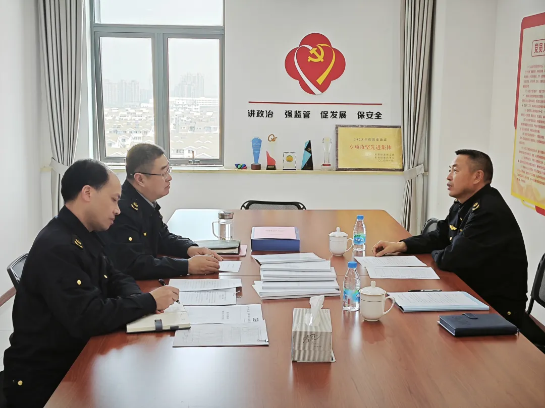 区市场监管局开展网络餐饮食品安全整治督导工作