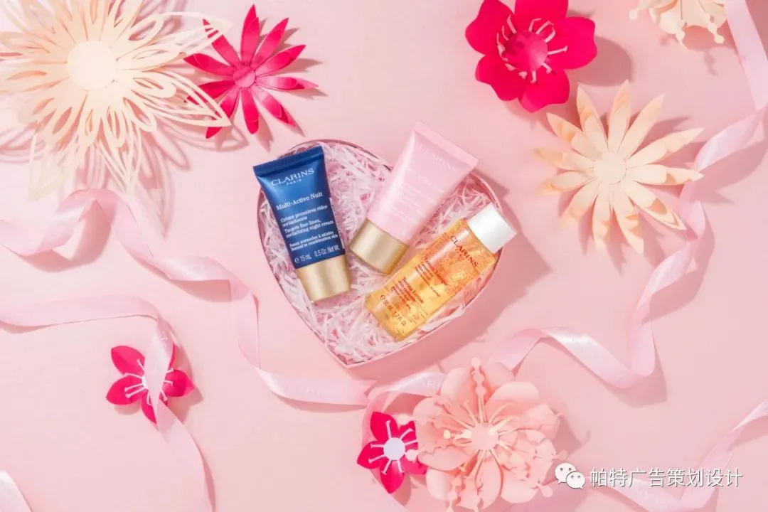 帕特出品 法国奢侈化妆品娇韵诗 节日营销视觉包装案例