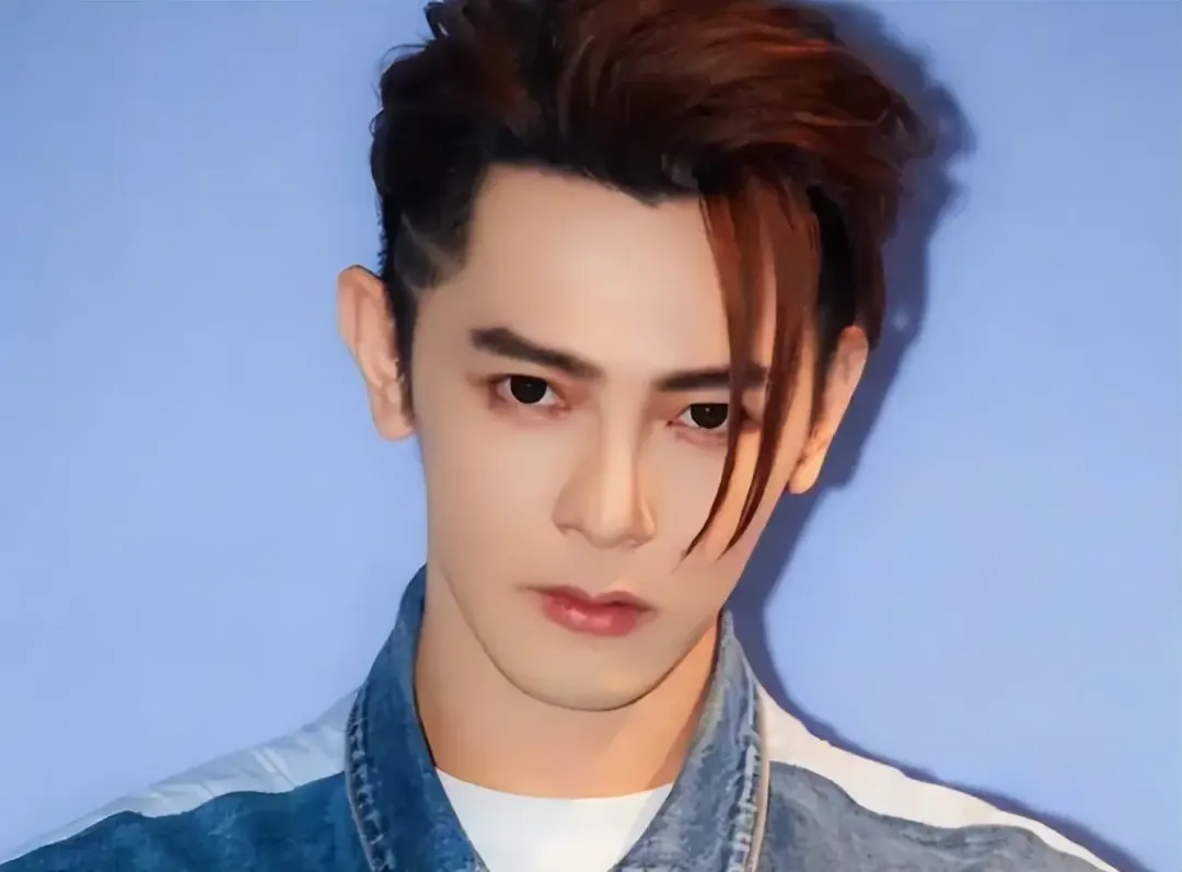 3小时骗走5亿阅读量,这个男明星把“营销”玩成了观众求着被套路