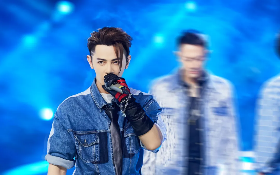 3小时骗走5亿阅读量,这个男明星把“营销”玩成了观众求着被套路