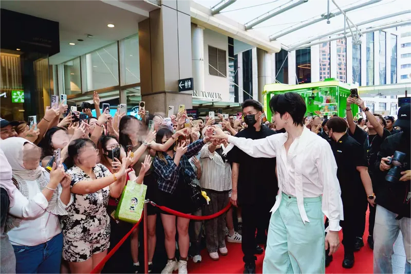 奈雪狂赚,居然之家抢滩:马来西亚零售市场为何这么火?