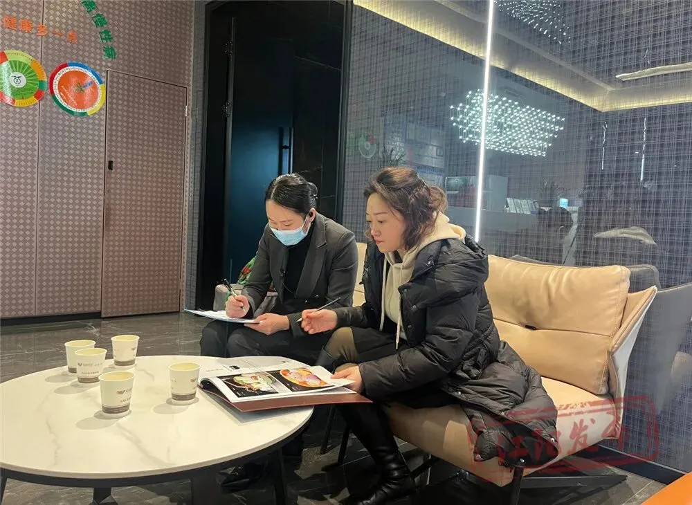 新春走基层丨江阳区:年味飘起来,消费市场红火火