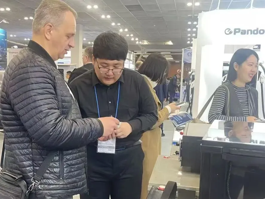 聚焦东欧市场 | 京九电源闪耀俄罗斯能源展,彰显国际品牌实力!