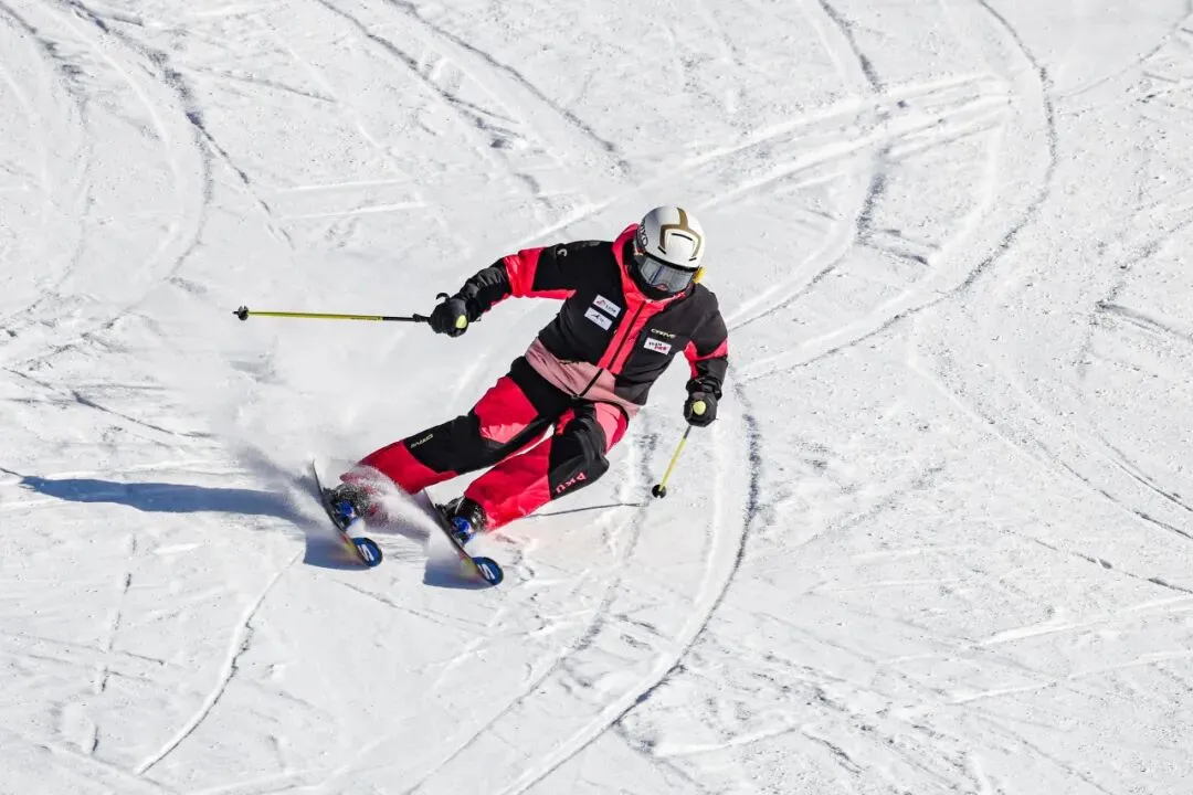 航小象对话身边榜样:营销工作如同雪道滑行,为心中正确之事全力以赴