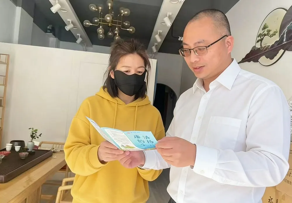 富德生命人寿宁德中支福鼎营销服务部:缅怀革命先烈 汲取奋进力量