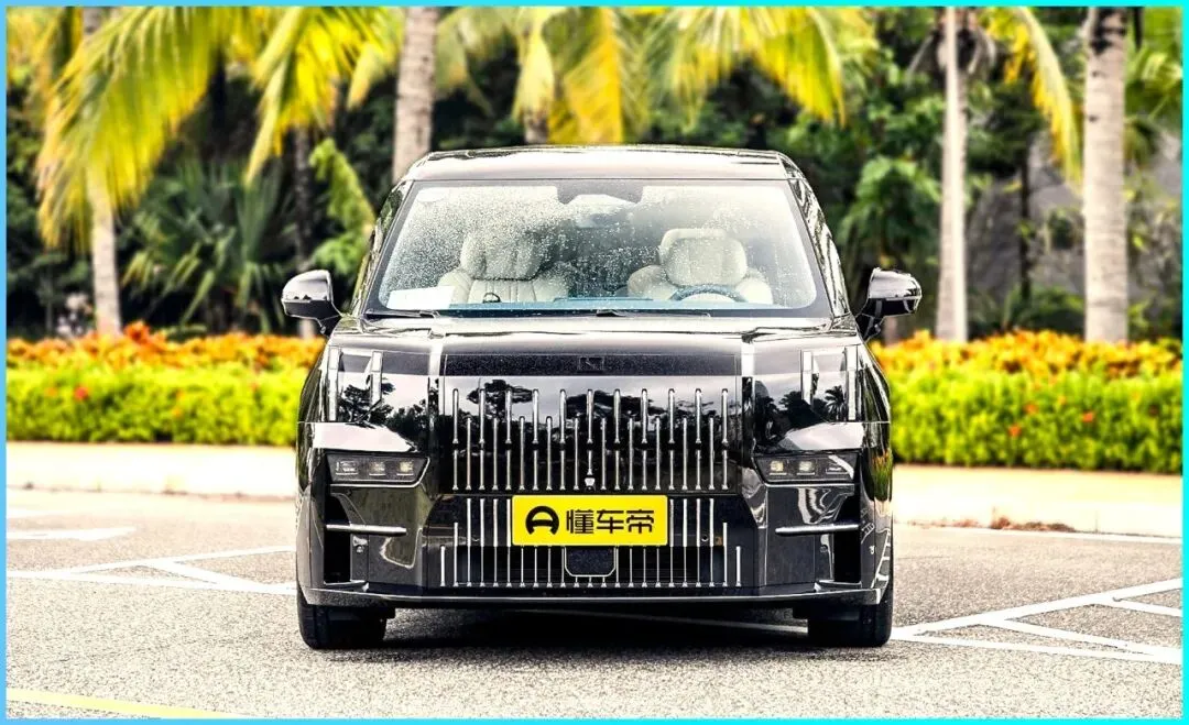 拆解验证成了车企营销的流量密码,劳斯莱斯从不触碰,尽显行业的浮躁风气