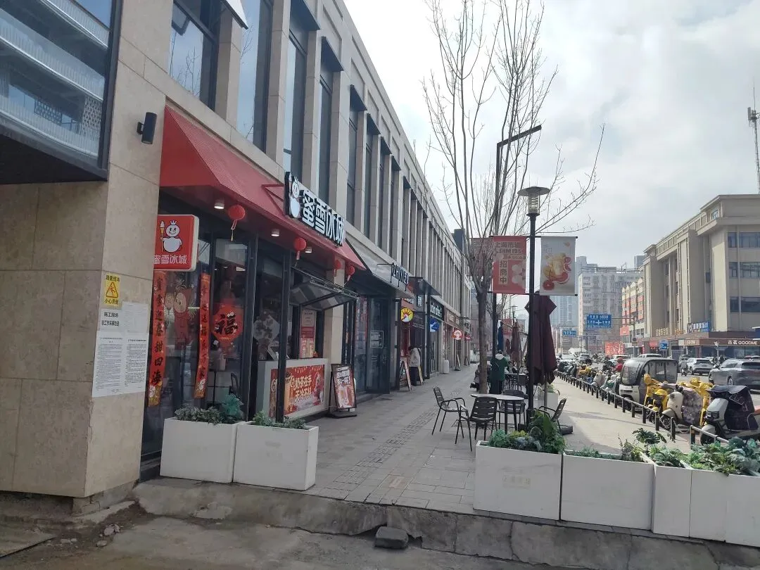 新上海市场商业街横空出世,会再现老上海市场步行街辉煌吗?