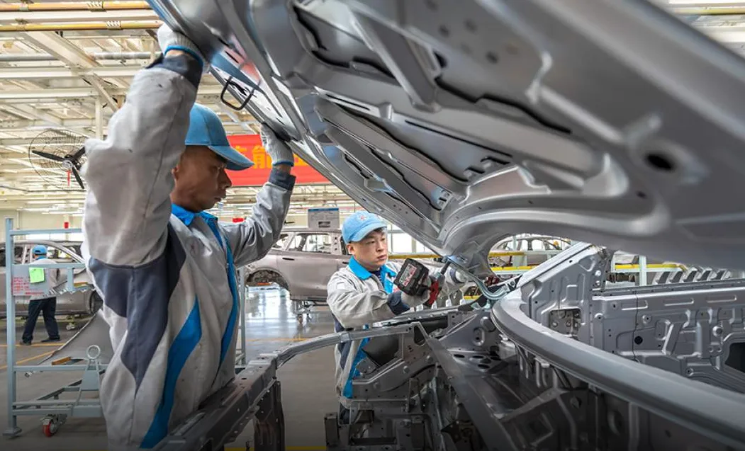 触电:中国电动汽车的繁荣威胁全球石油市场