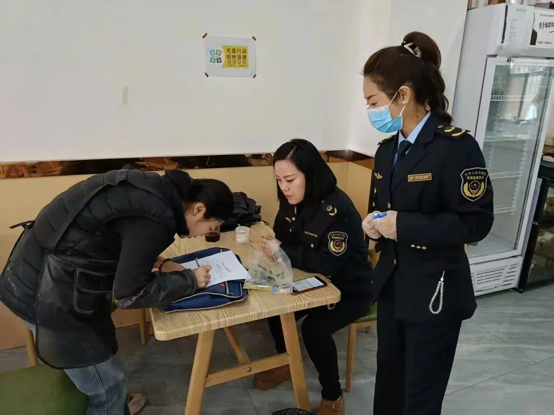 成县市场监管局开展“你点我检,服务惠民生”活动