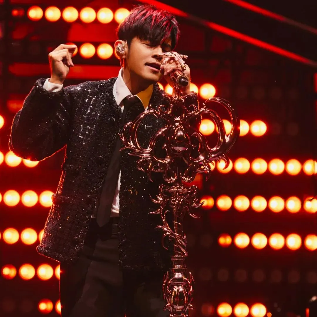 别让营销号带偏!周杰伦演唱会争议背后,真相与法律红线在此