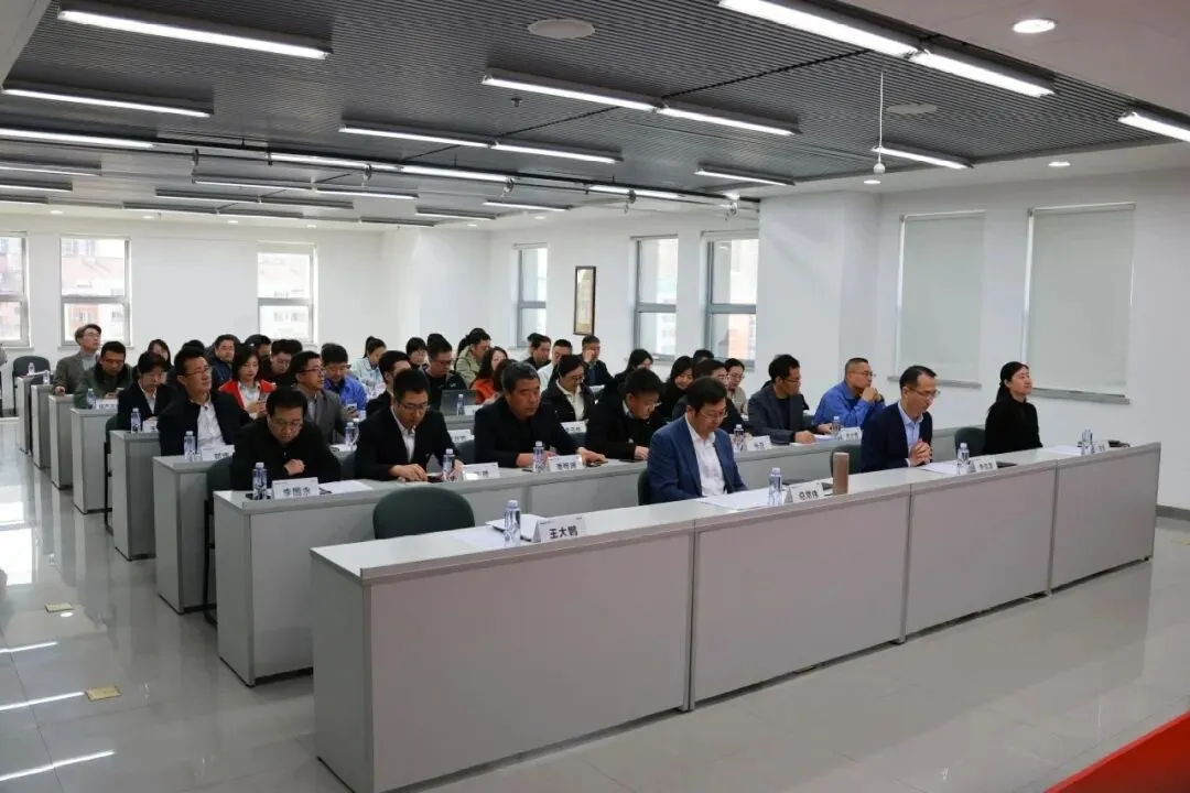 华录信产召开2026年市场营销工作会议