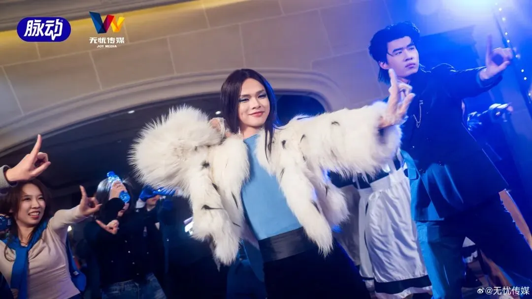 品牌营销动向(二)「字魂 *《穿越火线》打造定制字体」