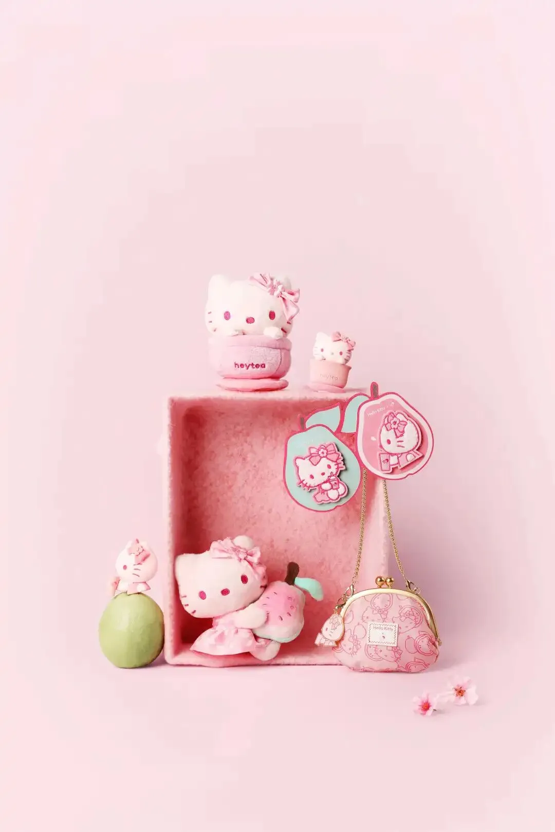 品牌营销动向(一)「PUMA 推出飞天小女警联名系列」