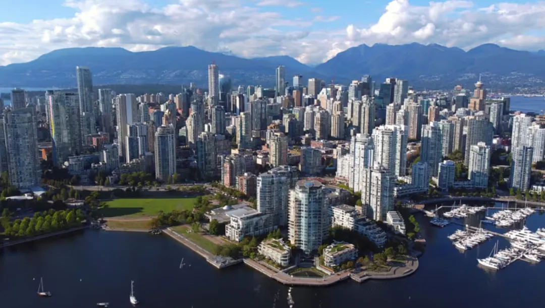 聚焦 | BC省获评“加拿大最疲软住房市场”!年轻人攒83年才能存够首付!