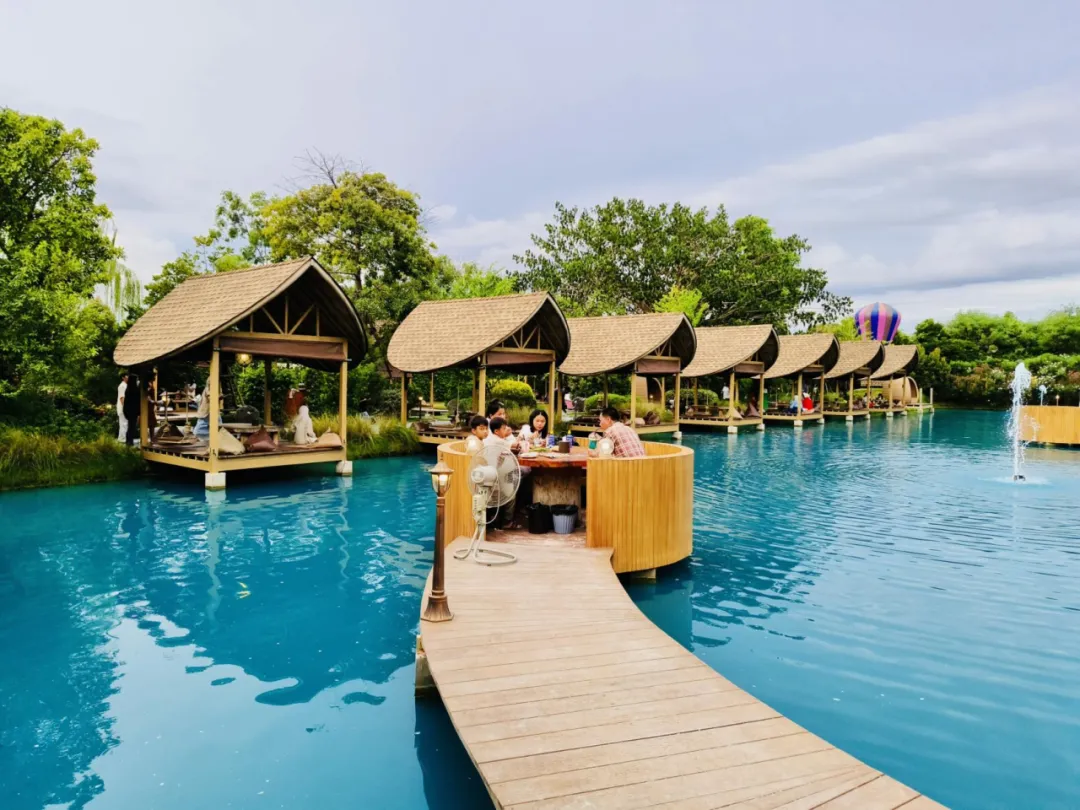 市场独家!游客好评!4月25日成团增城有全陪!网红泰国6天品质纯玩,轻松度假入住国际五星酒店-曼谷-美功铁道-丹嫩沙朵-真理寺