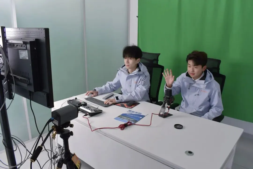 网络营销与直播电商:别再说我是“喊麦卖货”的!