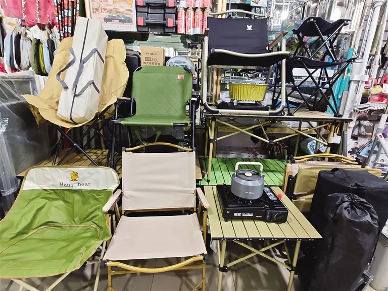 春风吹热户外用品市场 兰州门店迎来销售“早春”