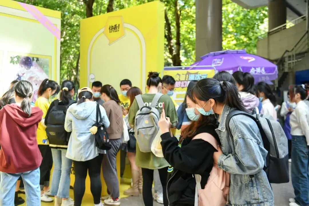 案例分享丨品牌年轻化新玩法儿,3大校园营销爆款案例拆解