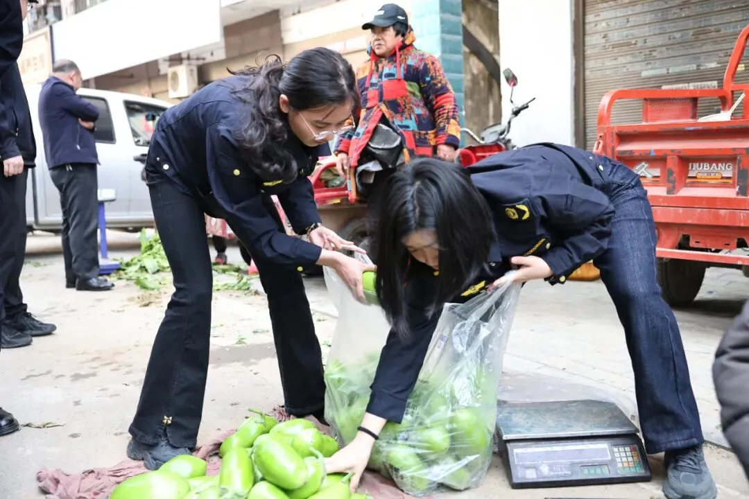 鹿鹤市场南端道路“通”了!