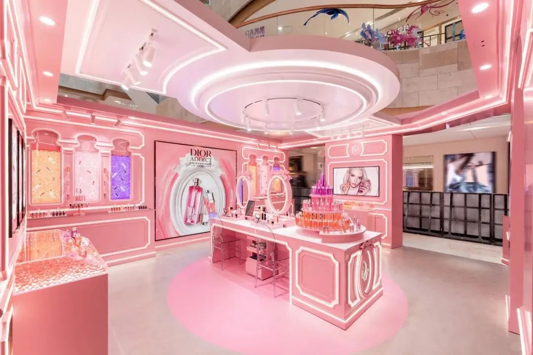 不打烊艺术周刊第23期:这个春天,品牌营销集体“不务正业”