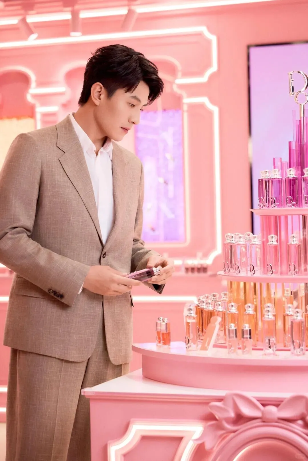 不打烊艺术周刊第23期:这个春天,品牌营销集体“不务正业”