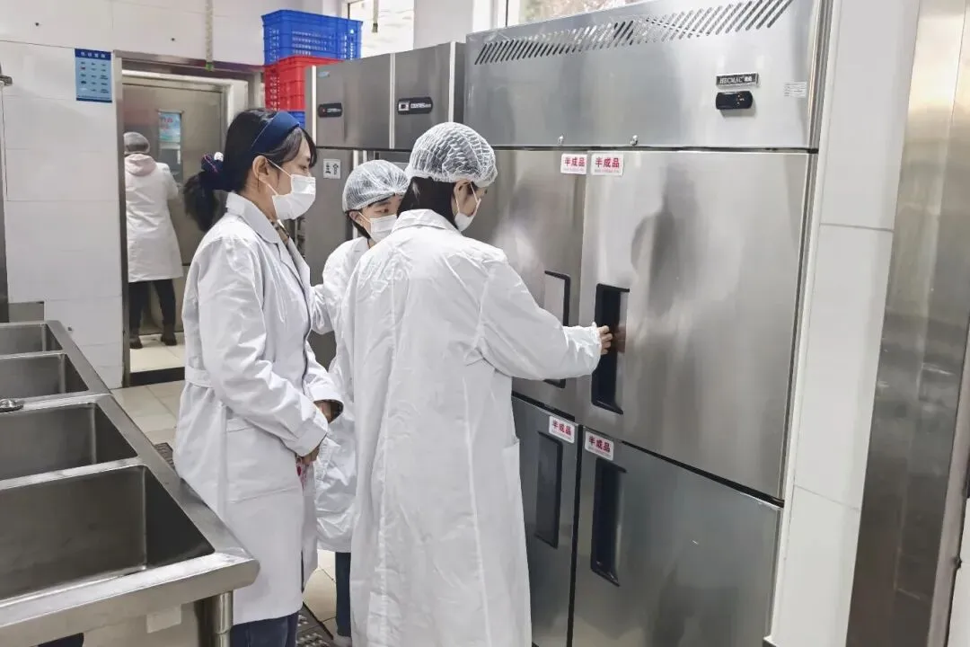 你的食药安全,我们全程把关!广内市场所专项检查为校园健康持续护航