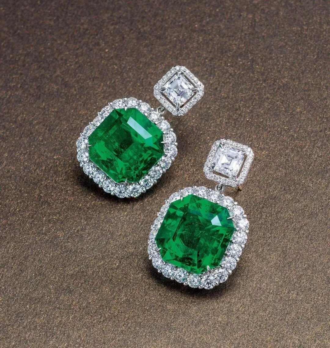 2026彩宝市场前瞻:红蓝绿三大贵宝领涨,帕拉依巴碧玺成新晋流量王