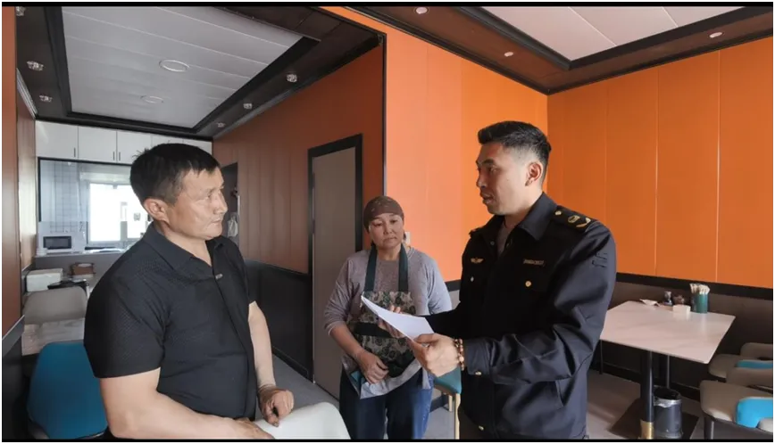 守正初心 服务为先——哈日布呼市场监管所助力经营主体规范高效发展