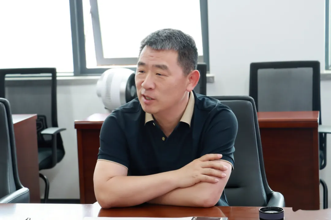 李国瑞一行到西南工程公司开展市场营销专题调研