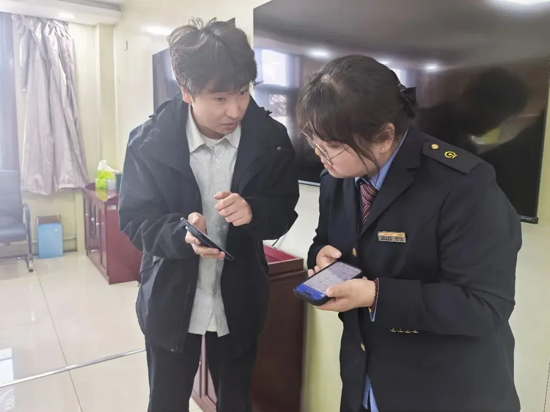 黄陵车站深入企业开展西延高铁计次票专项营销推广