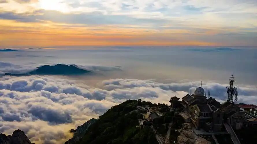 为什么说商业是最大的慈善:市场如何以无形之手行至善之事?