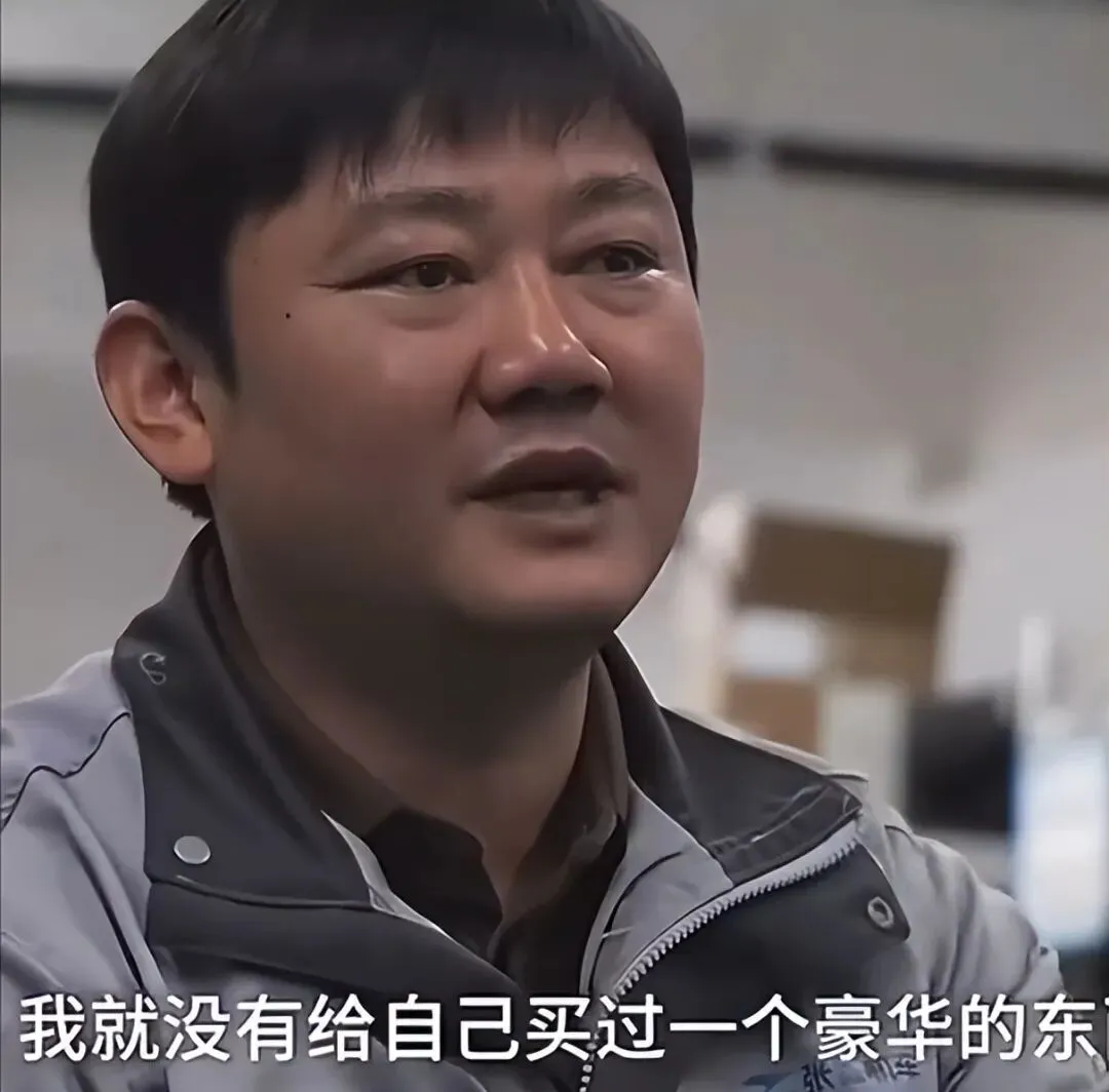 张雪换荣耀 Magic V6:不是营销,是两个 “死磕派” 的双向奔赴