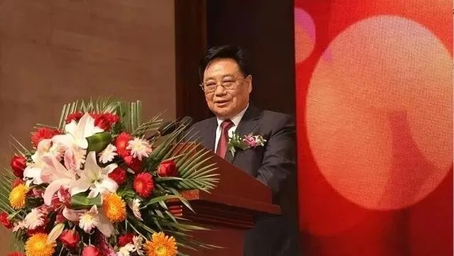 曾年销售80亿的“巨无霸”,却在1年内崩盘:这家曾创造神话的山东企业,可惜了