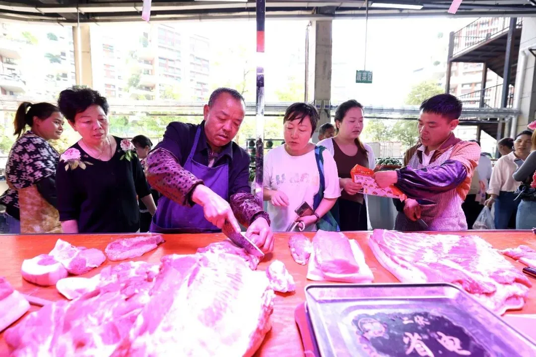 刚刚,贵安核心区首个标准化农贸市场开业