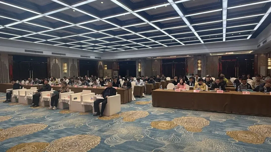 杭州市农贸市场行业协会会员大会圆满召开,一鸿市场集团成为执行会长单位