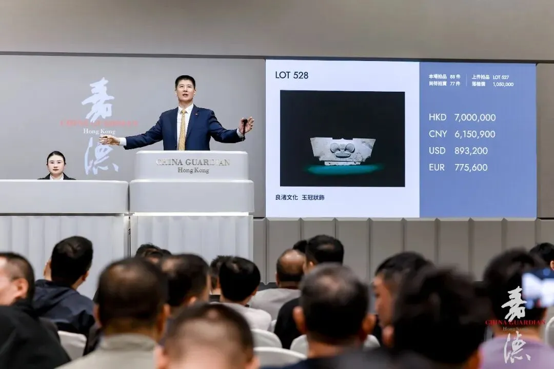 【嘉德香港•春拍】领跑市场丨瓷器工艺品五大专场总揽3.3亿港元!