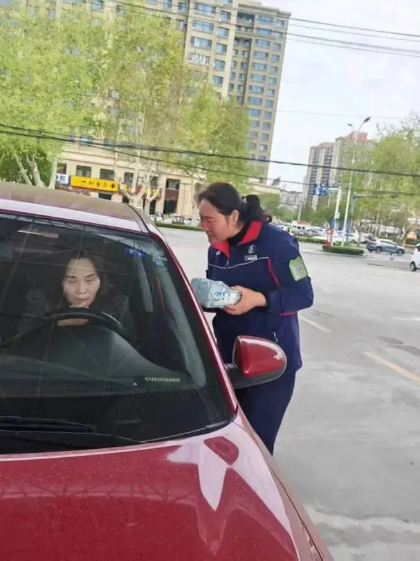 枣庄公司3月开口营销先进员工风采展示