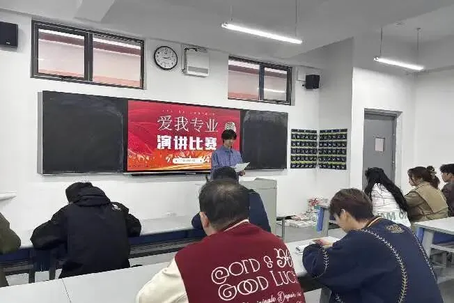 学院投稿|现代营销学院“爱我专业”主题演讲比赛初赛圆满举行