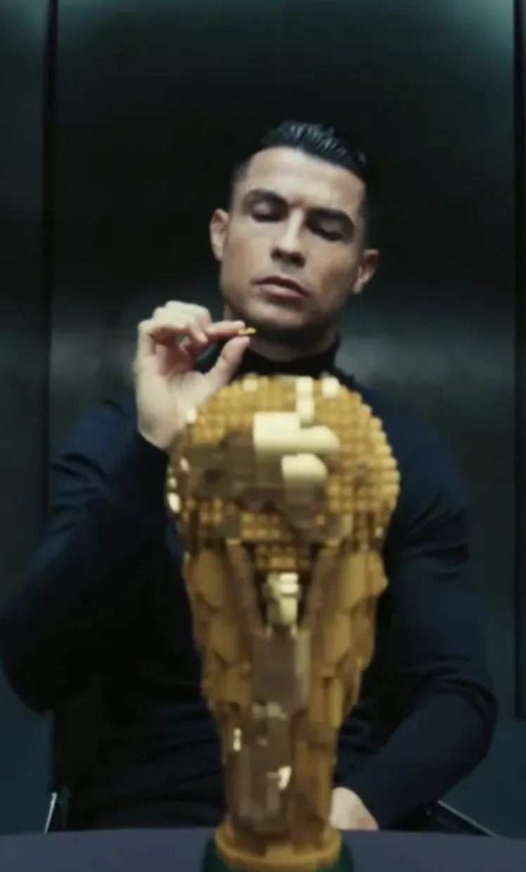 梅西C罗姆巴佩世纪同框:乐高体育营销玩出新高度!