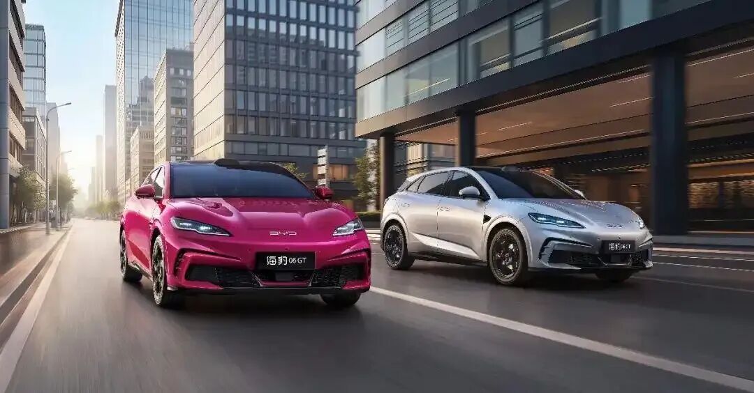 11万上300公里纯电续航,比亚迪把市场卷飞了,也把老车主卷破防了